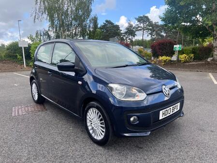 VOLKSWAGEN UP 1.0 High up!