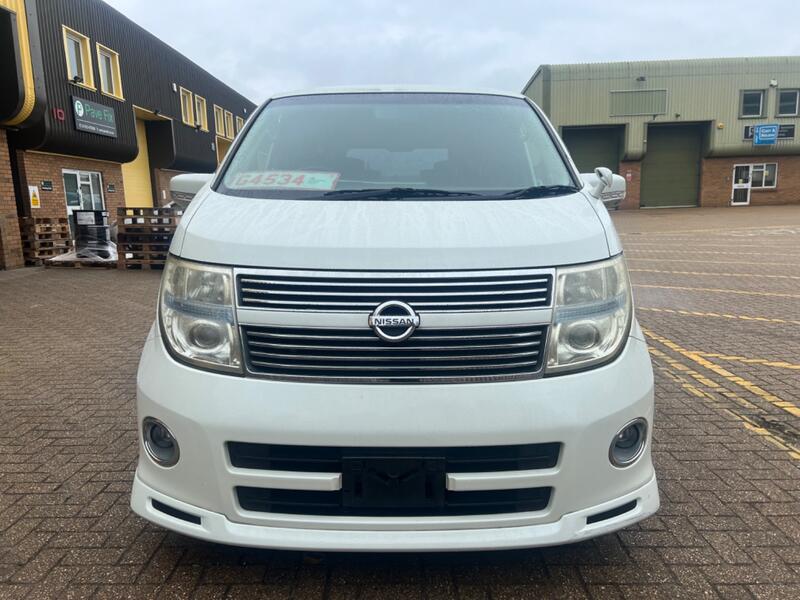 NISSAN ELGRAND