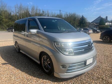 NISSAN ELGRAND RIDER AUTECH SPECIAL EDITION 3.5 V6