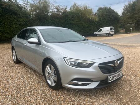 VAUXHALL INSIGNIA 1.6 Turbo D ecoTEC BlueInjection SRi Nav